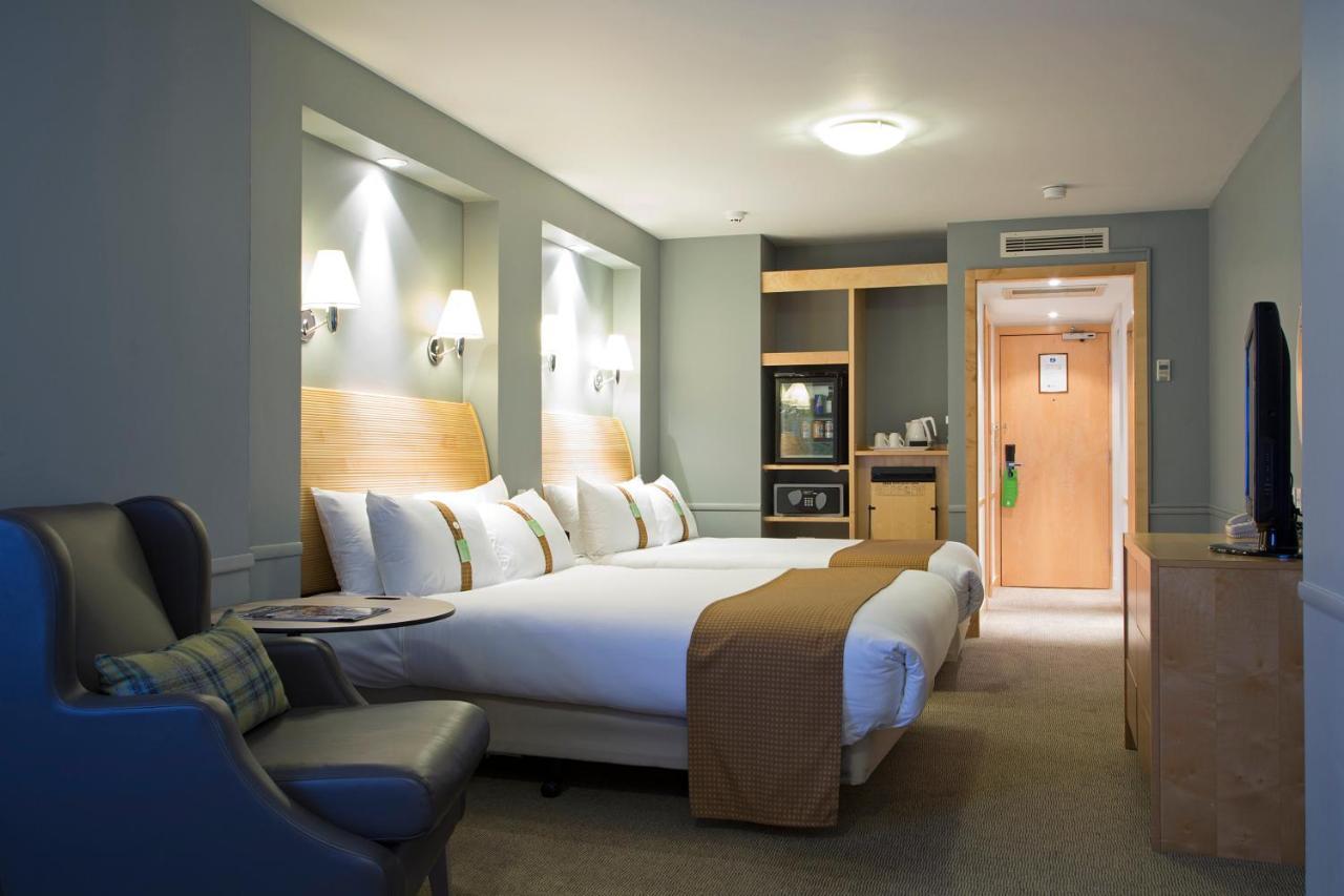 Holiday Inn Guildford By Ihg Exteriör bild