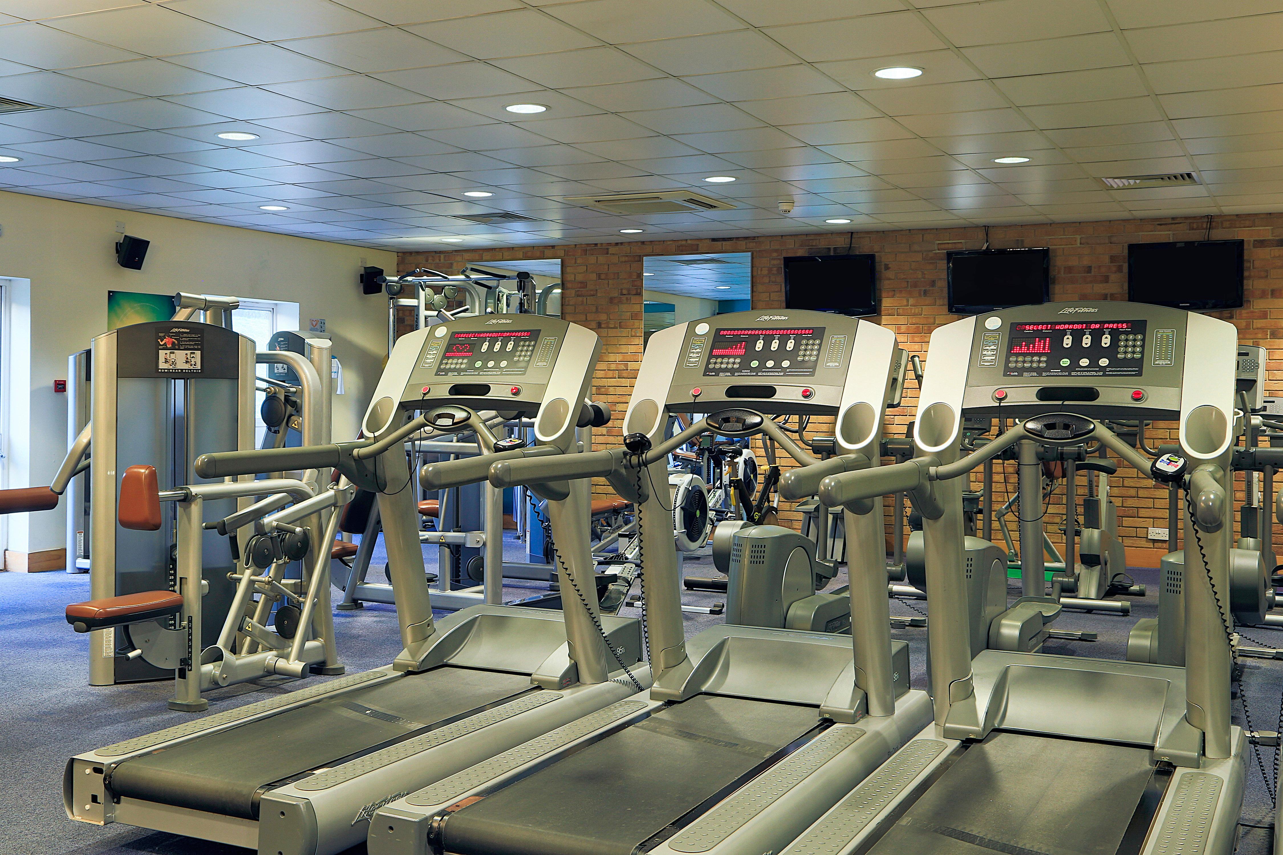 Holiday Inn Guildford By Ihg Exteriör bild